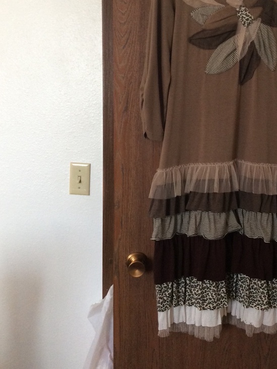 Dainty jewells dress - Picture 2 of 4